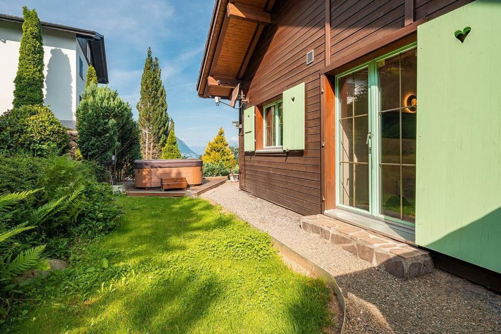 Exklusives Chalet Mit Traumhafter See- Und Bergsicht Seelisberg Eksteriør bilde