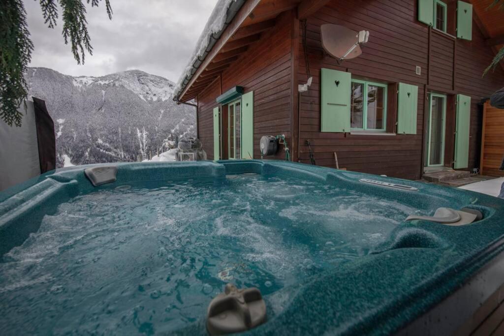 Exklusives Chalet Mit Traumhafter See- Und Bergsicht Seelisberg Eksteriør bilde